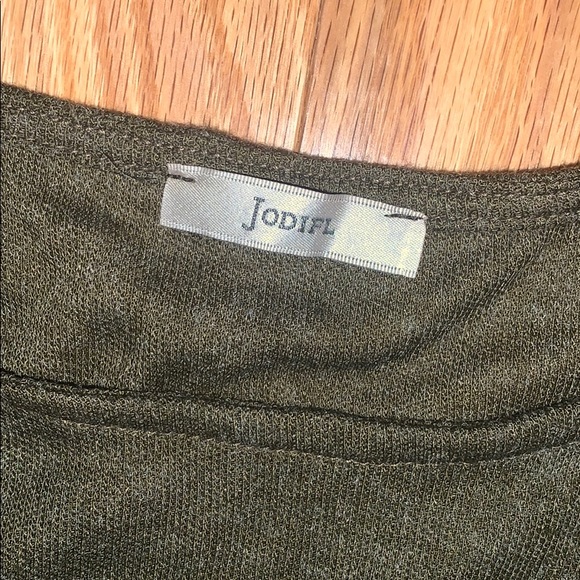 Jodifyl NWOT❗️Ruffle Tunic - Picture 3 of 6